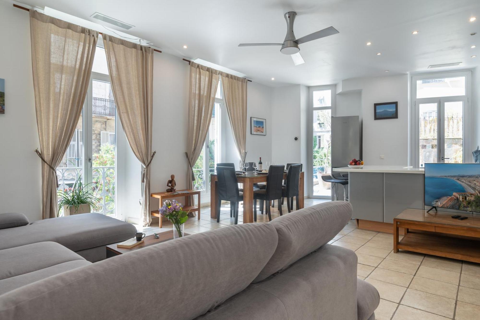 "Le Zen" By Enjoynice, Central Spacious Apartment With Airco, Beach At 10 Min Bagian luar foto