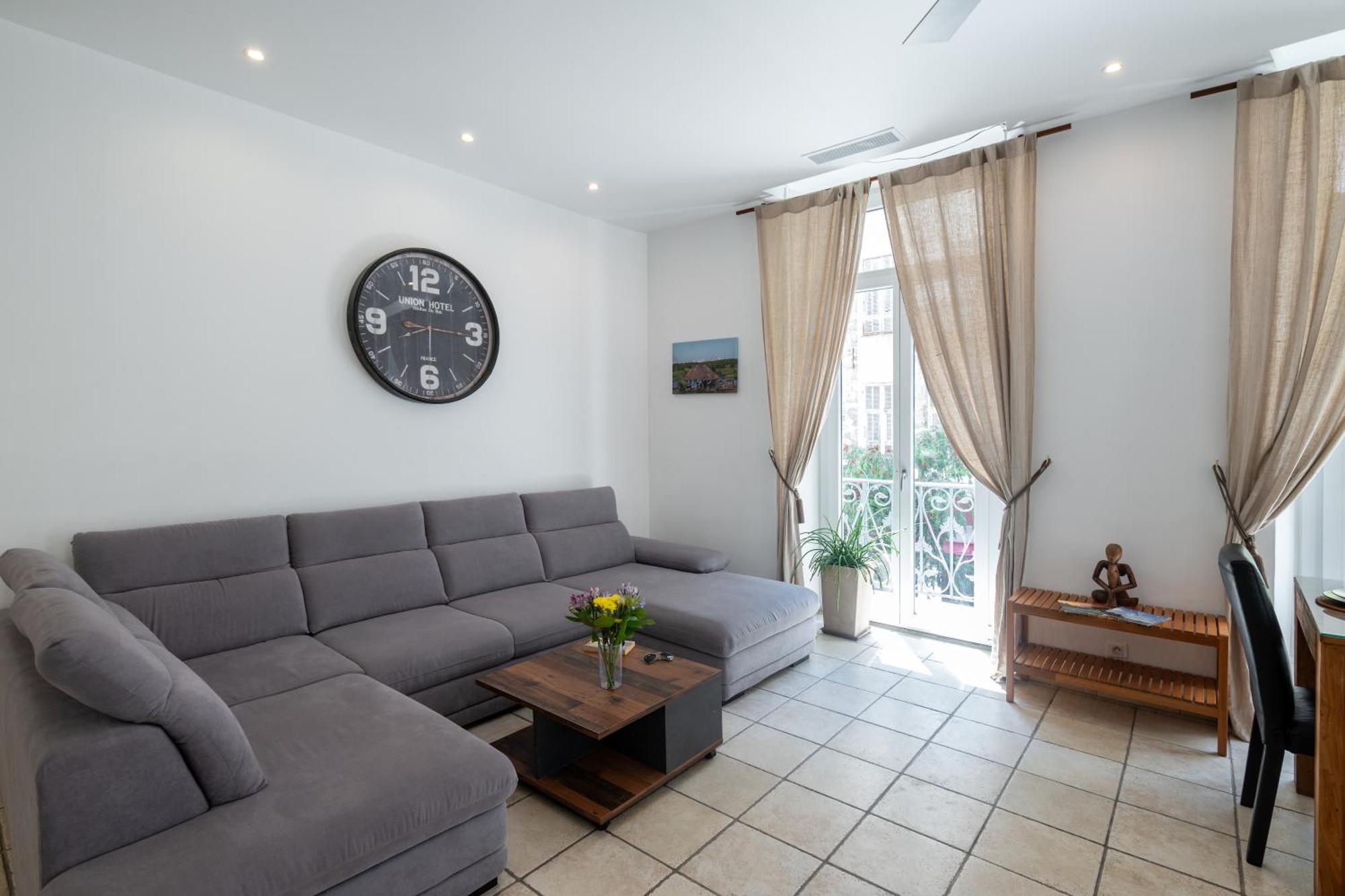 "Le Zen" By Enjoynice, Central Spacious Apartment With Airco, Beach At 10 Min Bagian luar foto