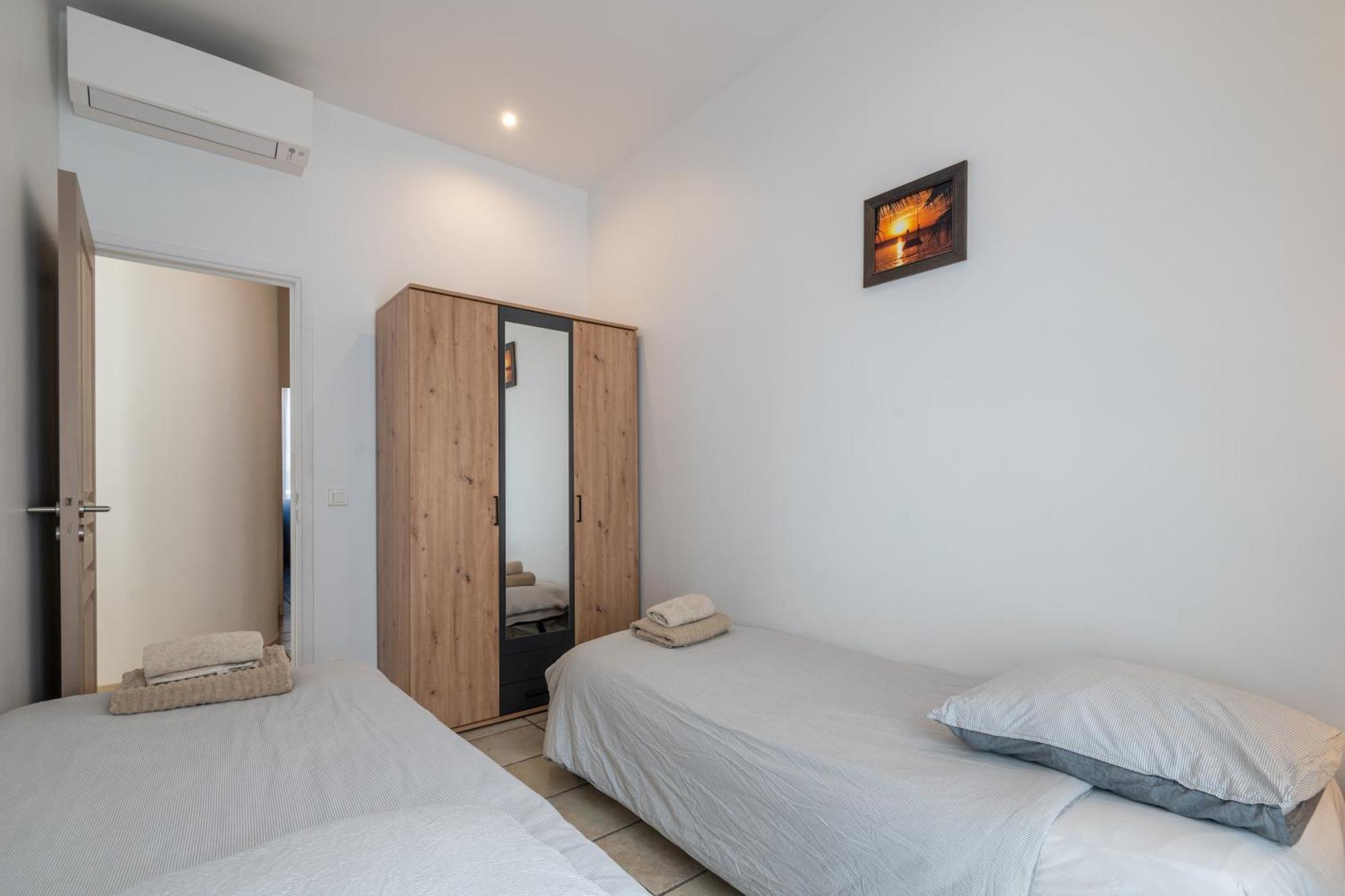 "Le Zen" By Enjoynice, Central Spacious Apartment With Airco, Beach At 10 Min Bagian luar foto