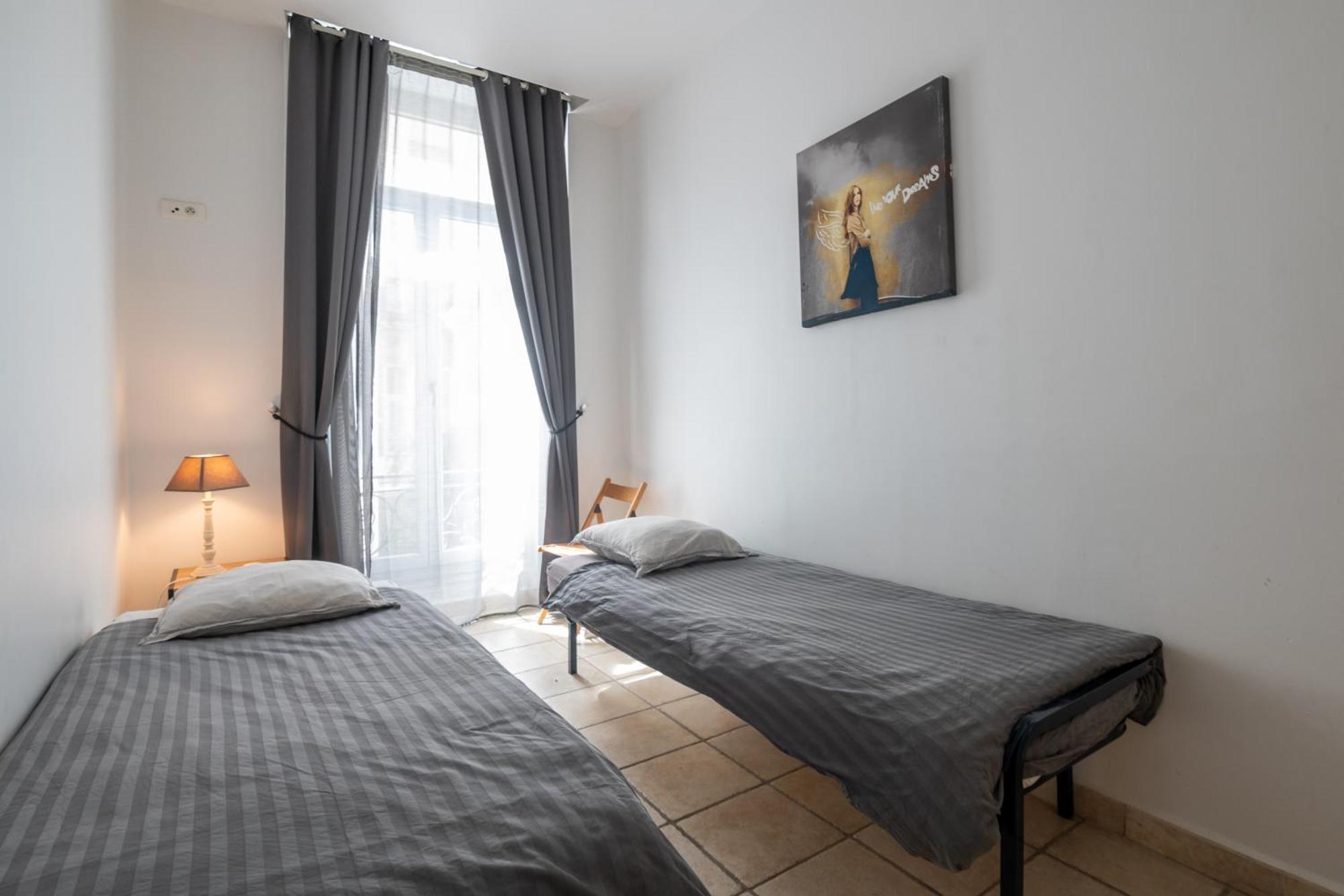 "Le Zen" By Enjoynice, Central Spacious Apartment With Airco, Beach At 10 Min Bagian luar foto