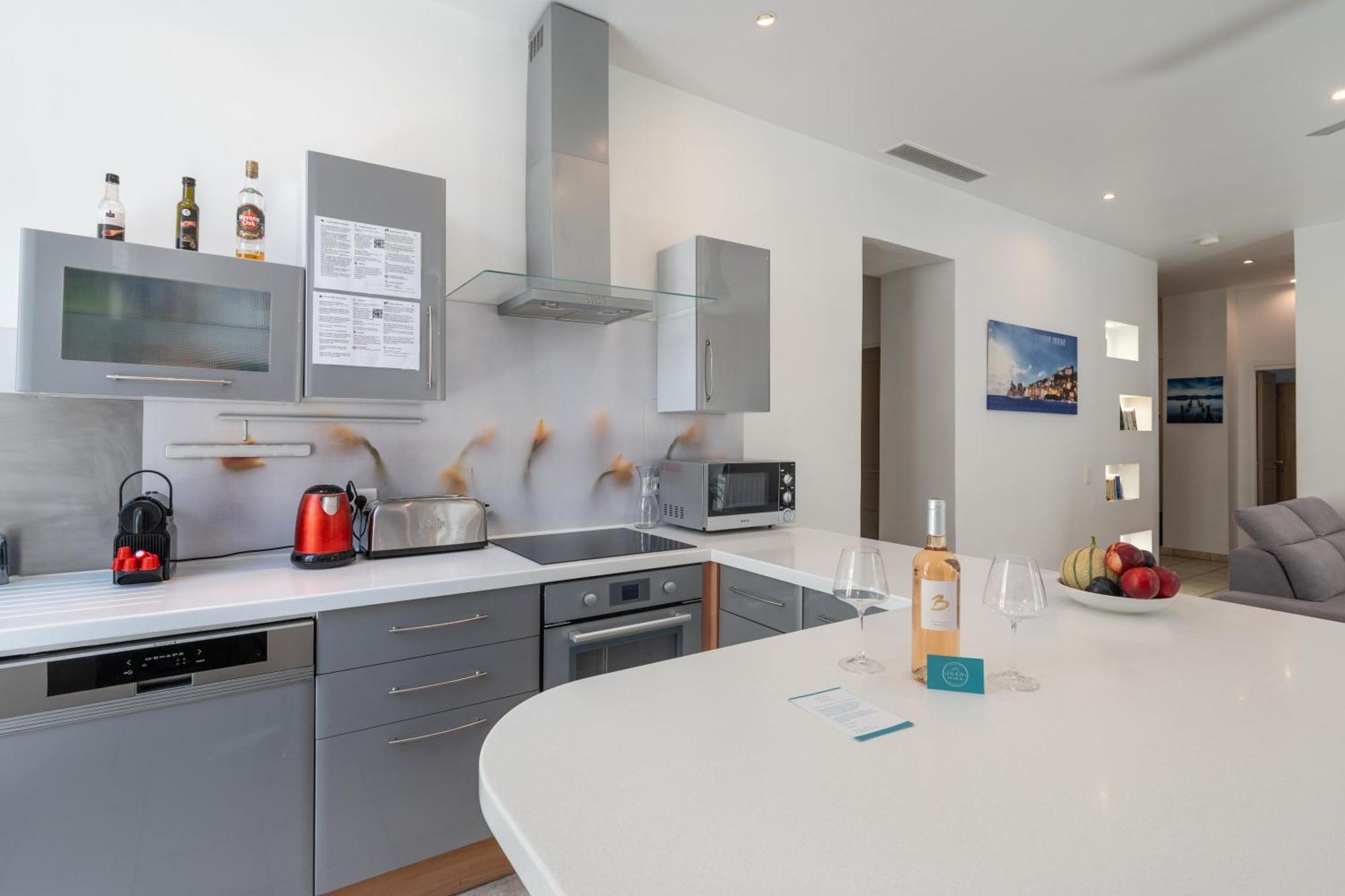"Le Zen" By Enjoynice, Central Spacious Apartment With Airco, Beach At 10 Min Bagian luar foto