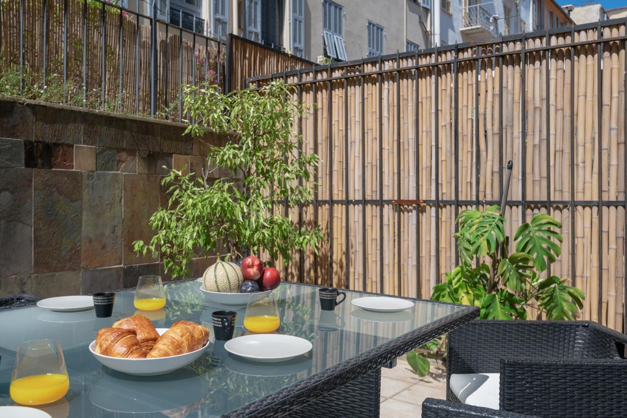 "Le Zen" By Enjoynice, Central Spacious Apartment With Airco, Beach At 10 Min Bagian luar foto